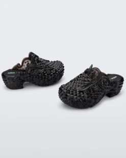 Court Clog