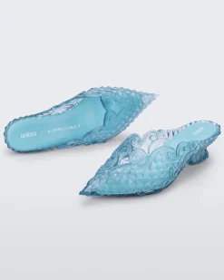 Court Shoe