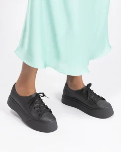 Drive Sneaker